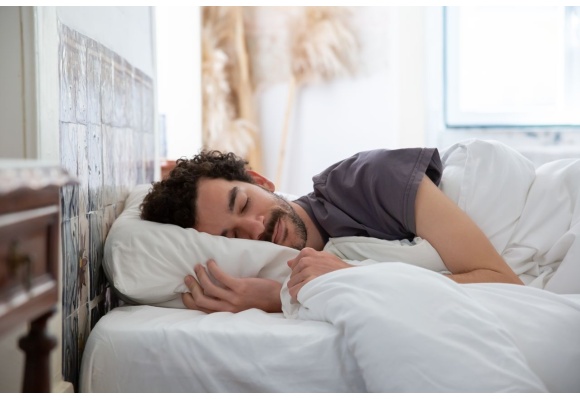 Noches tropicales: Cómo dormir fresco en verano