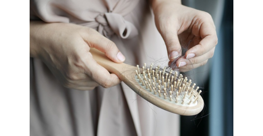Cuidado capilar: cómo frenar la alopecia masculina y femenina